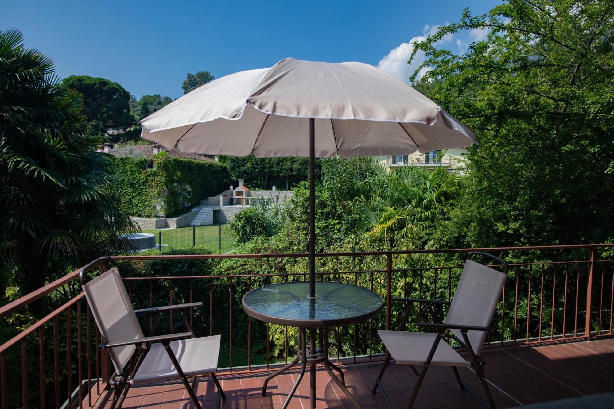 Serene Garden Getaway Cadenabbia Kültér fotó